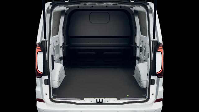 Volkswagen E-Transporter Edition | UNIEK! | Dubbele cabine | Trekhaakvoorbereiding | Side Assist |