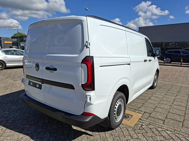 Volkswagen E-Transporter 32 L1H1 64 kWh Fabrieksgarantie, Adapt cruise, Warmtepomp, 3 pers. Carplay