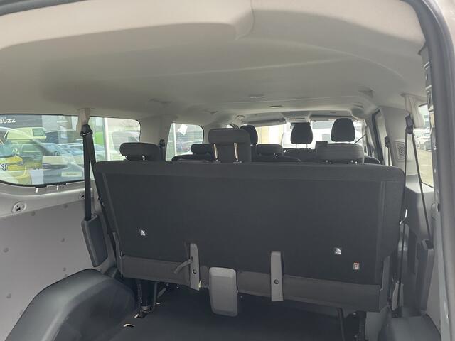 Volkswagen E-Transporter Kombi L2 Life 64 kWh | 218PK | 9 Persoons | Navigatie | EX BTW