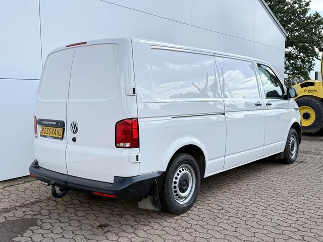 Volkswagen E-Transporter 37,3kWh 113PK L2 138 WLTP Snelladen Elektrisch Trekhaak Carplay Camera Inbouw Parkeersensoren Stoelverwarming