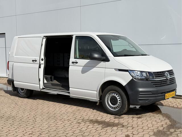 Volkswagen E-Transporter 37,3kWh 113PK L2 138 WLTP Snelladen Elektrisch Trekhaak Carplay Camera Inbouw Parkeersensoren Stoelverwarming