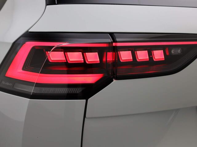 Volkswagen GOLF variant R-Line-Edition 1.5 eTSI 85 kW / 116 pk Variant 7 v