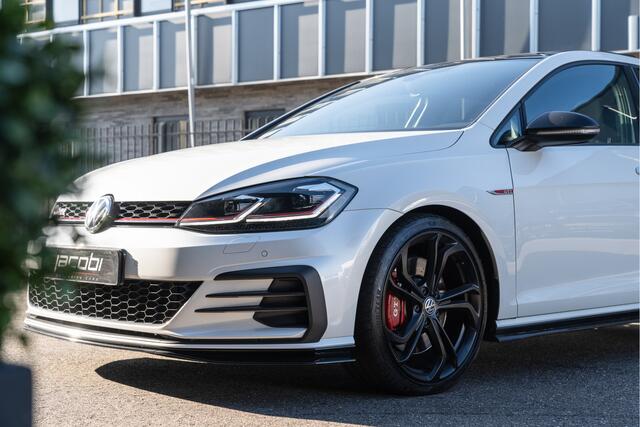Volkswagen GOLF 2.0 TSI GTI TCR 290PK | Dynaudio | Pano | Virtual | Lane & Side | Blindspot | LED | Carplay | Sfeer | Camera |