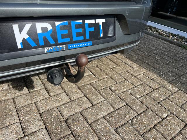 Volkswagen GOLF 1.5 TSI Highline Trekhaak | Groot scherm