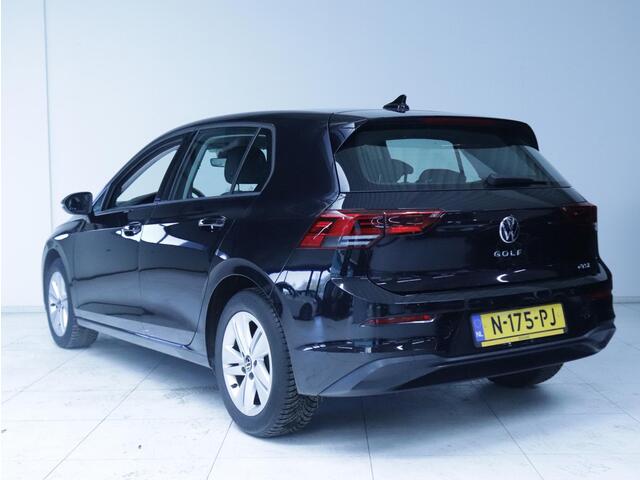 Volkswagen GOLF 1.5 eTSI Clima/Navi/PDC