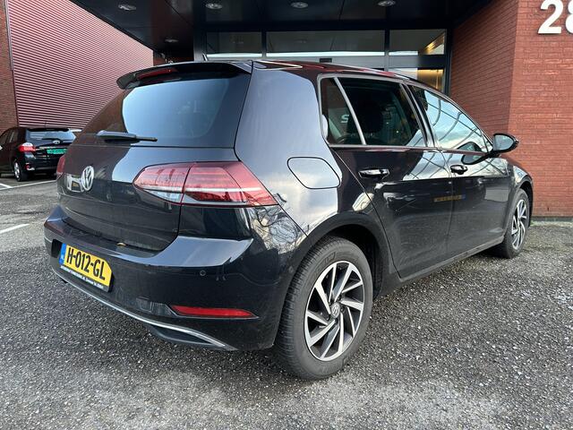 Volkswagen GOLF 1.0 TSI Highline // FULL LED // NAVI // PDC // CLIMA // LAGE KM-STAND!!!