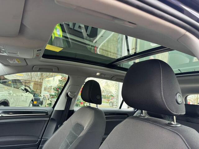 Volkswagen GOLF Variant 1.5 TSI Highline