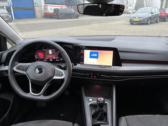 Volkswagen GOLF 1.5 TSI Style / Elektrische Stoelen / Camera / Schuifkanteldak / Virtual Cockpit / Draadloos Apple Carplay/Androidauto /