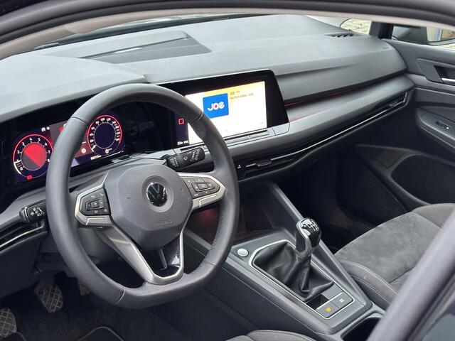 Volkswagen GOLF 1.5 TSI Style / Elektrische Stoelen / Camera / Schuifkanteldak / Virtual Cockpit / Draadloos Apple Carplay/Androidauto /