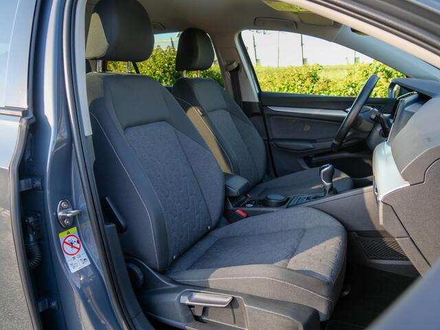 Volkswagen GOLF 1.5 TSI Life Business | NAVIGATIE | CARPLAY |