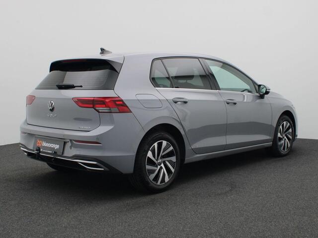 Volkswagen GOLF 1.4 eHybrid Style 204PK DSG Full led, trekhaak, adaptive cruise, stuur-stoelverwarming, keyless, elek. verstelbare voorstoel met massagefunctie, 16" lichtmetaal