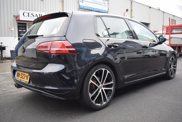 Volkswagen GOLF 1.4 TSI AUTOMAAT / 200 PK Getuned !