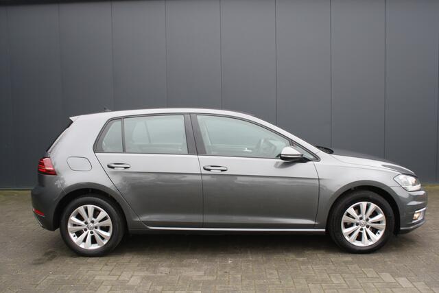 Volkswagen GOLF 1.0 TSI Comfortline Business