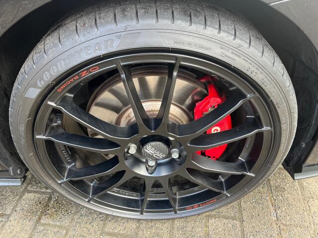 Volkswagen GOLF 2.0 TSI GTI PERF.