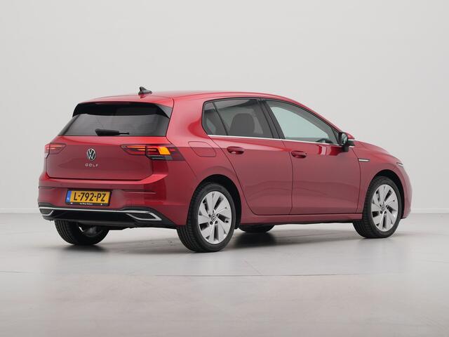 Volkswagen GOLF 1.5 TSI 130pk Style Navigatie Acc Pdc Led