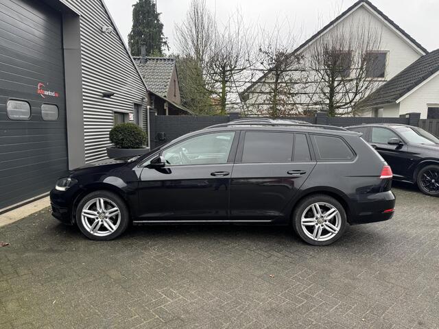 Volkswagen GOLF Variant 1.6 TDI Comfortline | Camera | Navigatie | DAB | Carplay | Privacy Glas | Lichtmetalen Velgen |