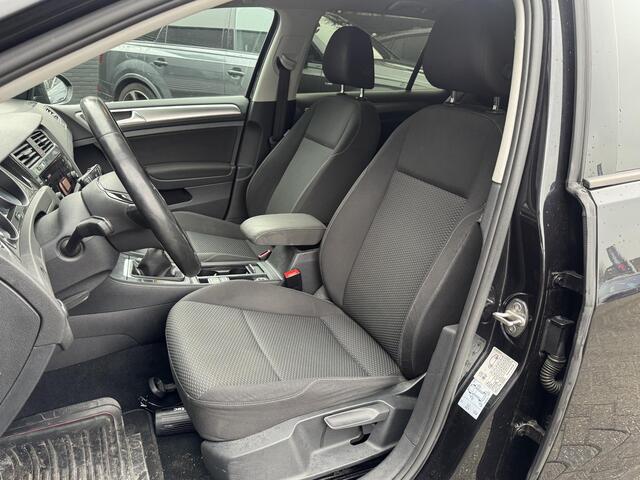 Volkswagen GOLF Variant 1.6 TDI Comfortline | Camera | Navigatie | DAB | Carplay | Privacy Glas | Lichtmetalen Velgen |