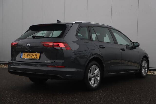 Volkswagen GOLF Variant 1.0 eTSI Life 110PK Automaat Virtual Cockpit Navigatie Draadloos Carplay Android 16 inch LMV Achteruitrijcamera Sfeerverlichting