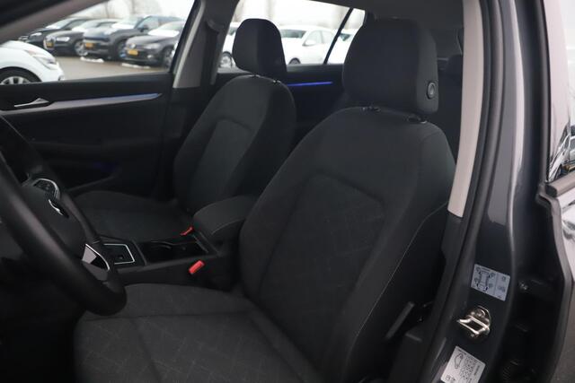 Volkswagen GOLF Variant 1.0 eTSI Life 110PK Automaat Virtual Cockpit Navigatie Draadloos Carplay Android 16 inch LMV Achteruitrijcamera Sfeerverlichting
