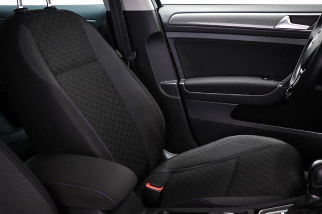 Volkswagen GOLF Variant 1.0 TSI Join | CLIMA | STOELVERWARMING | NAVIGATIE | CAMERA | DRAADLOZE LADER
