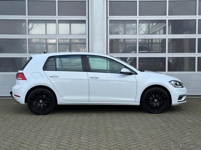 Volkswagen GOLF 1.0 TSI 11PK COMF. Navi DAB ACC Trekhaak