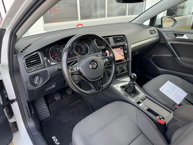 Volkswagen GOLF 1.0 TSI 11PK COMF. Navi DAB ACC Trekhaak