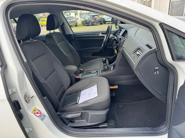 Volkswagen GOLF 1.0 TSI 11PK COMF. Navi DAB ACC Trekhaak