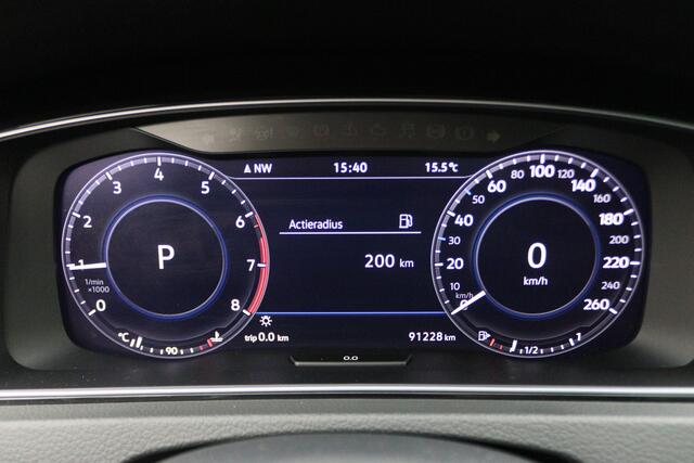 Volkswagen GOLF 1.0 TSI DSG Highline Business R-Line
