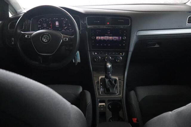 Volkswagen GOLF 1.0 TSI | Geen import | R Line | Digitaal Dashboard