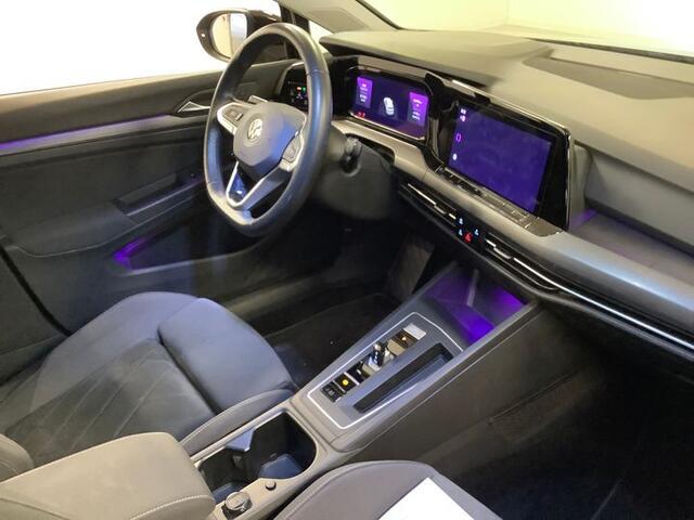 Volkswagen GOLF 1.5 eTSI 150pk Automaat Style / iQ Light / Travel Assist / Memory / Wordt Verwacht