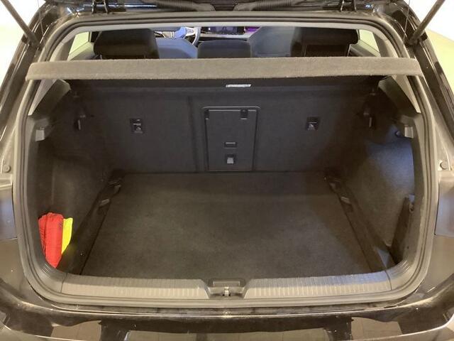 Volkswagen GOLF 1.5 eTSI 150pk Automaat Style / iQ Light / Travel Assist / Memory / Wordt Verwacht