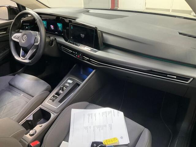 Volkswagen GOLF 1.5 eTSI 150pk Automaat Style / Trekhaak / Massage / LED Plus / Wordt Verwacht