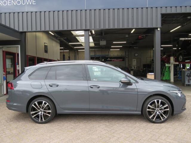 Volkswagen GOLF VIII 1.0 eTSI DSG-Aut. / 18 Inch / Navi / Virtual / Led / FABRIE