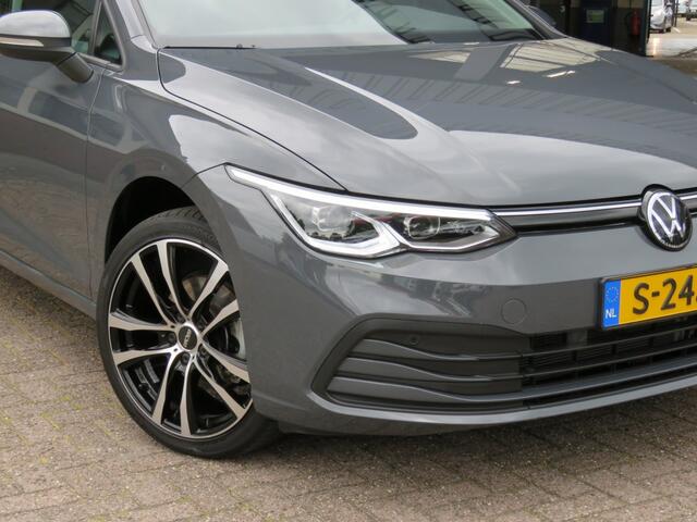 Volkswagen GOLF VIII 1.0 eTSI DSG-Aut. / 18 Inch / Navi / Virtual / Led / FABRIE