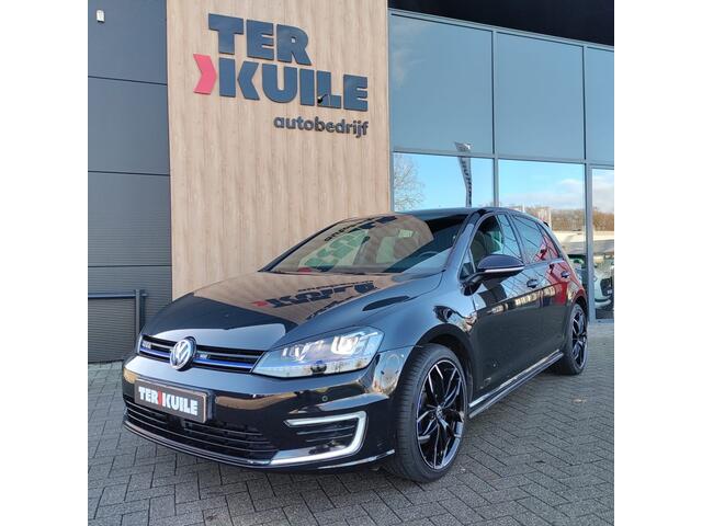 Volkswagen GOLF 1.4 TSI GTE Connected series