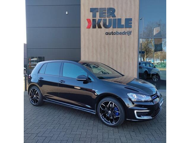 Volkswagen GOLF 1.4 TSI GTE Connected series