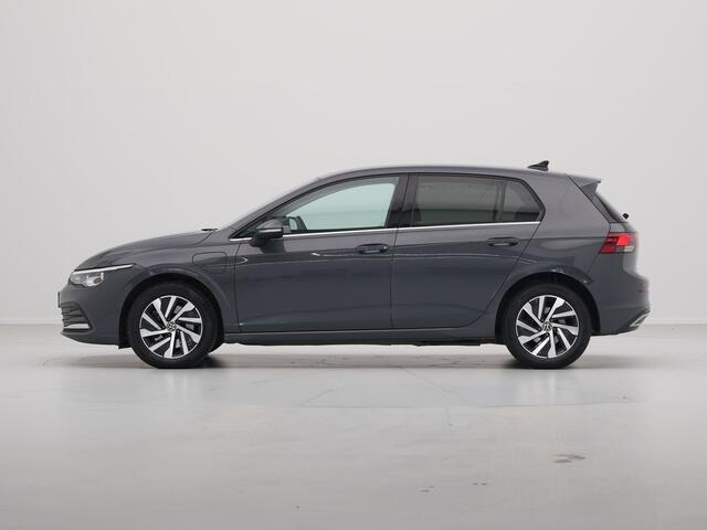 Volkswagen GOLF 1.4 eHybrid Style Navigatie Camera Side Assist iQ Light