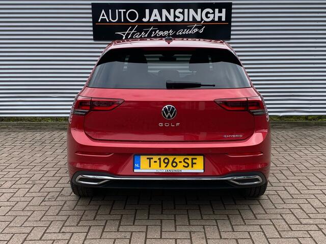 Volkswagen GOLF 1.4 eHybrid Style Automaat Bomvol!! 37.811 km!! | Climate | Cruise | Massagestoelen | Trekhaak! | Head-up display | RIJKLAARPRIJS INCL 12 MAANDEN GARANTIE EN BEURT