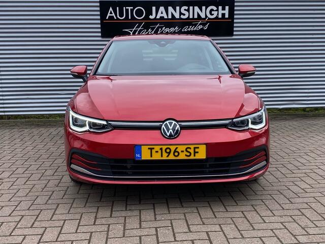 Volkswagen GOLF 1.4 eHybrid Style Automaat Bomvol!! 37.811 km!! | Climate | Cruise | Massagestoelen | Trekhaak! | Head-up display | RIJKLAARPRIJS INCL 12 MAANDEN GARANTIE EN BEURT