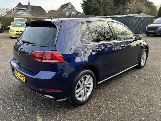 Volkswagen GOLF 1.0 TSI Comfortline R-Line