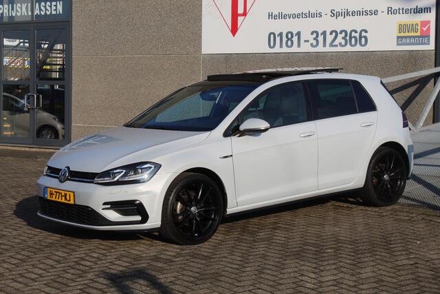 Volkswagen GOLF 1.4 TSI 2x R-Line Automaat/Panoramadak/Virtual cockpit/Adaptive cruise control/Achteruitrijcamera/Led koplampen/Navigatie/Keyless/Apple carplay/Licht metalen velgen/Inklapbare spiegels/Stoelverwarming/Parkeersensoren rondom/Lane assist/Schakel flippers