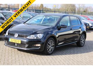 volkswagen-golf-1.2-tsi-connected-s