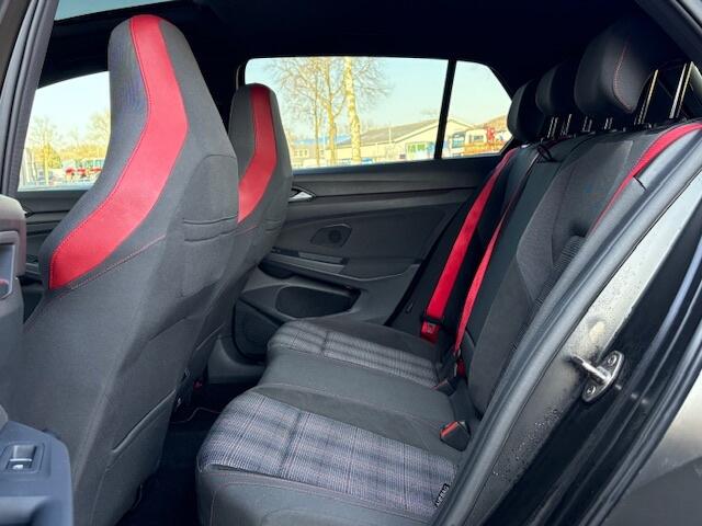 Volkswagen GOLF 2.0 TSI GTI - pano - navi - adaptieve cruise -