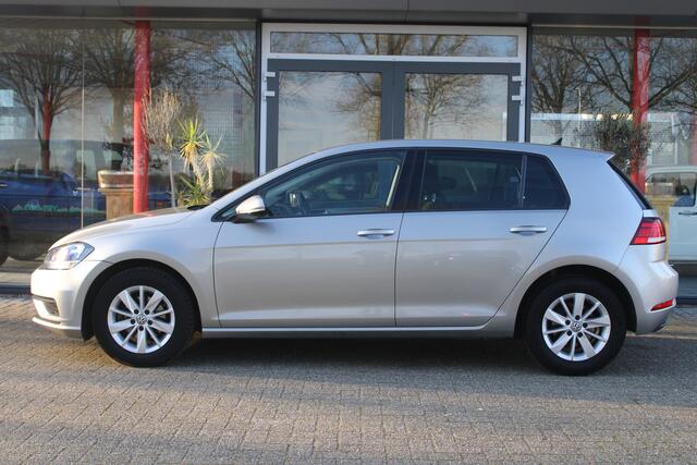 Volkswagen GOLF 7.5 1.0 Business | DSG | CarPlay | PDC | LED |