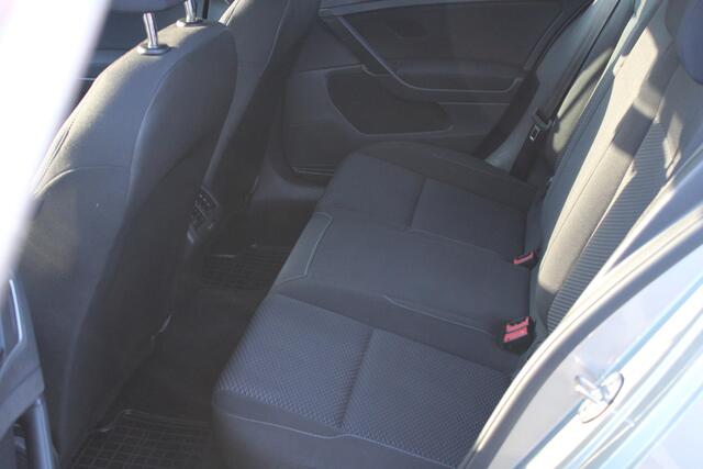 Volkswagen GOLF 7.5 1.0 Business | DSG | CarPlay | PDC | LED |