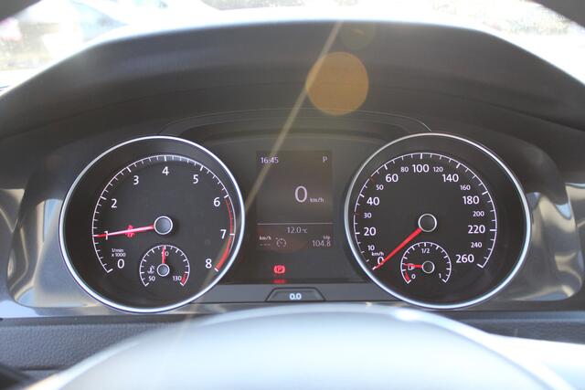 Volkswagen GOLF 7.5 1.0 Business | DSG | CarPlay | PDC | LED |