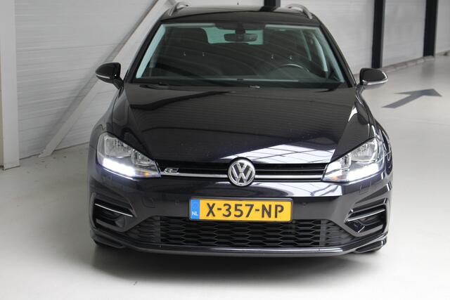 Volkswagen GOLF Variant 1.5 TSI Highline Business R-Line Navigatie | Inklapbare spiegels | Stoelverwarming | All Season banden