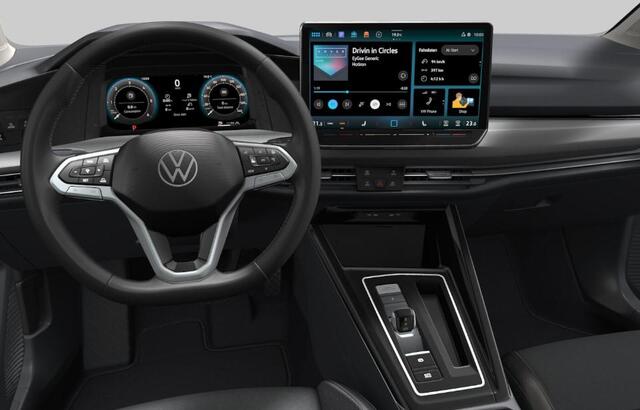 Volkswagen GOLF 1.5 eHybrid Style Edition | LED Matrix | DCC | 360 camera | Trekhaak | Getint glas |