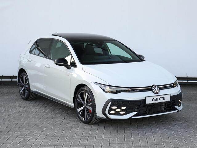Volkswagen GOLF 1.5 eHybrid GTE 272pk DSG | LED | Blackstyle | Panoramadak | Trekhaak | Climate control