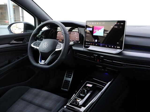 Volkswagen GOLF 1.5 eHybrid GTE 272pk DSG | LED | Blackstyle | Panoramadak | Trekhaak | Climate control